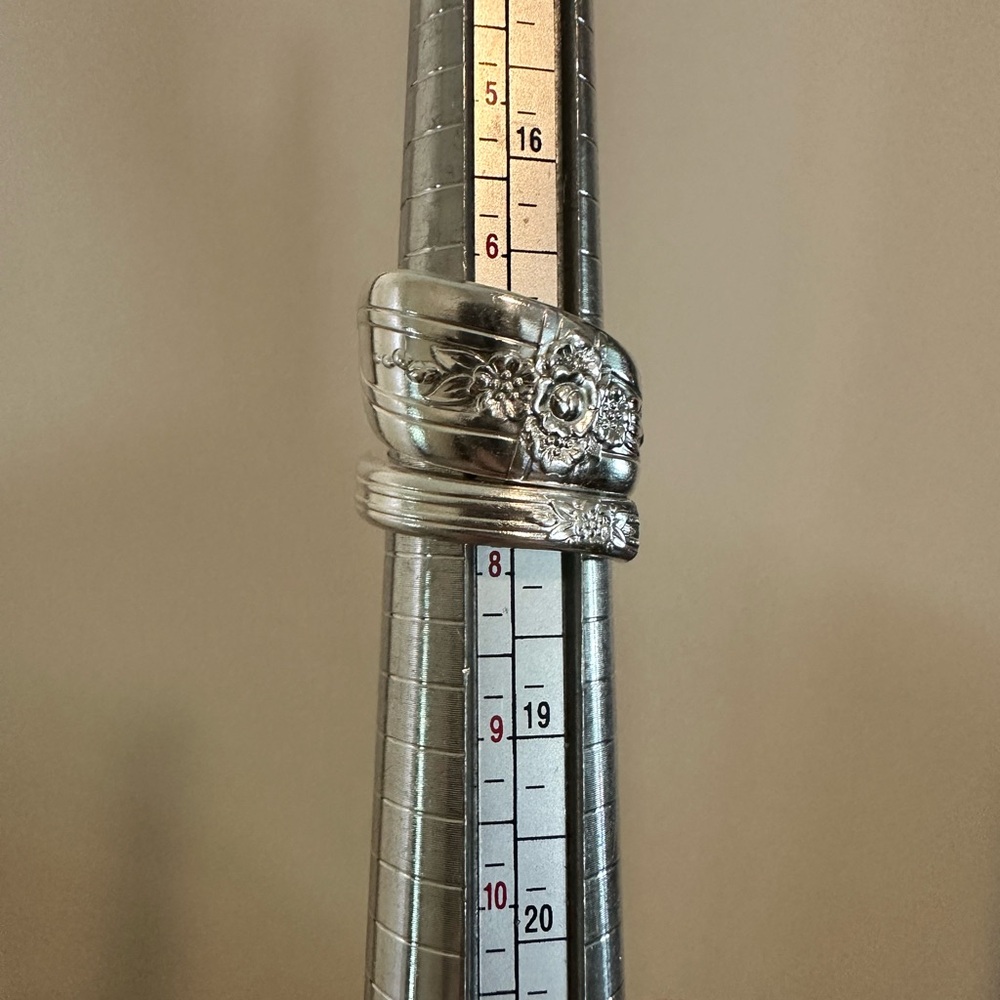 Silverware Floral Ring - Picture 14 of 15